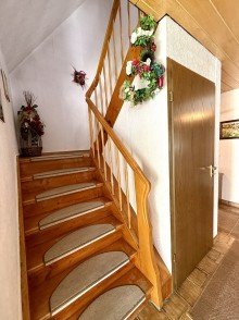 20 Attraktives Einfamilienhaus mit tollem Grundst�ck in Landshausen!