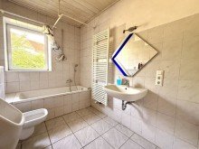 20 Volltreffer! Einfamilienhaus mit Garage, Garten u. Maschinenhalle in Bissingen OT!