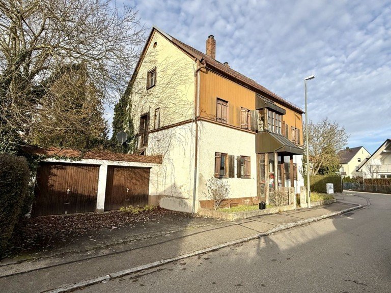 1 Lauingen Haus Wohnraum bis unter�s Dach! XXL-Einfamilienhaus in Top Lage von Lauingen a. d. Donau!