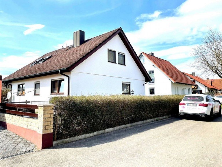 30 Lauingen Haus Mehrgenerationenhaus oder Kapitalanlage in toller Lage !
