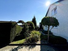 8 Ab ins Familienhgl�ck ! Traumhaftes Ein-/Zweifamilienhaus in Bachhagel !