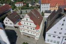 7 Wohn- u. Gesch�ftshaus direkt am Marktplatz von H�chst�dt! Absolute Best-Lage!