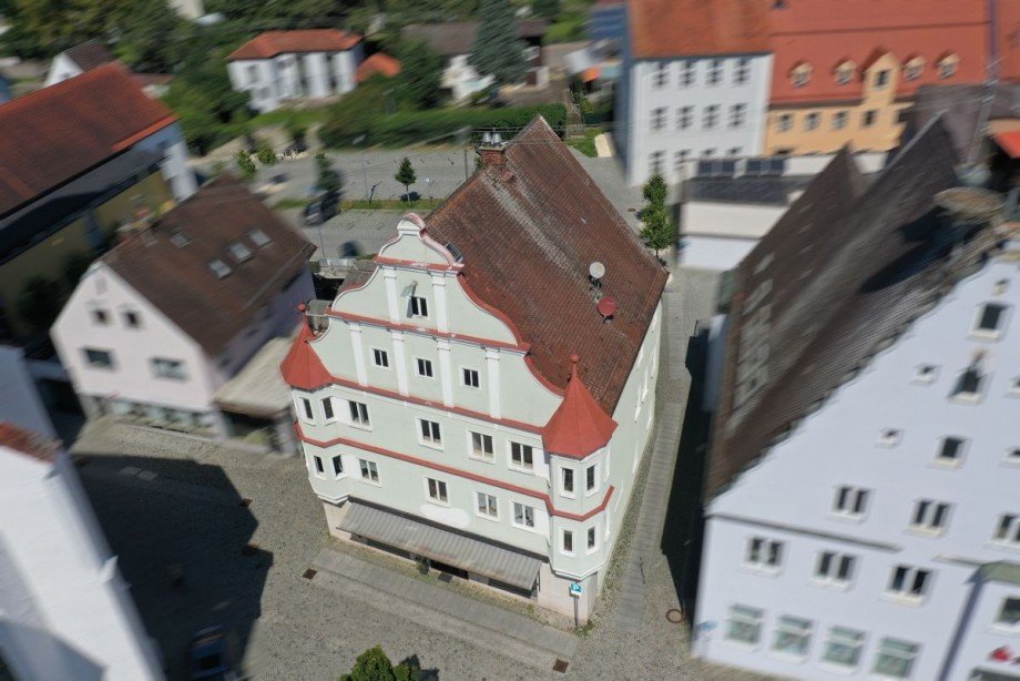7 Mehrfamilienhaus H�chst�dt