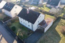 12 Ab ins Familiengl�ck! Zweifamilienhaus mit gro�em Grundst�ck in Bissingen!