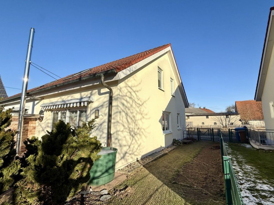 2 Doppelhaush�lfte B�chingen