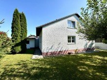 10 Ab ins Familienhgl�ck ! Traumhaftes Ein-/Zweifamilienhaus in Bachhagel !