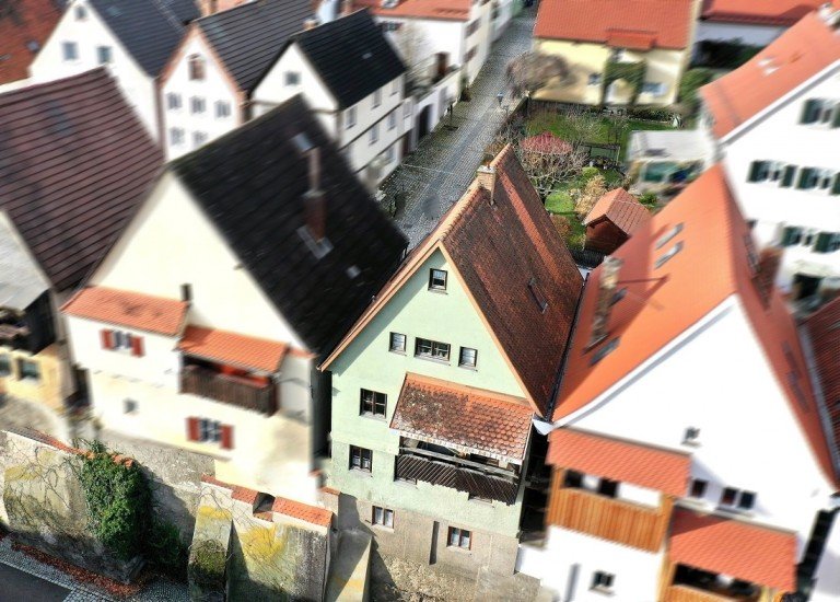 1 Lauingen Haus Kapitalanleger und Familien aufgepasst! Tolle Altstadtperle im Herzen von Lauingen !