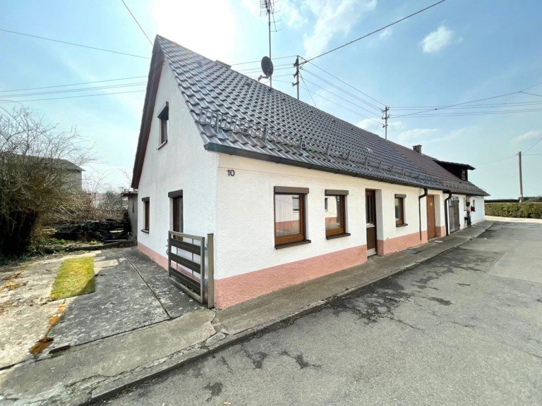 1 Lauingen Haus Einfamilienhaus sucht Handwerker in Lauingen !