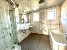 23 Attraktives Wohn- und Gesch�ftshaus mit XXL Bauplatz in Lauingen !!!