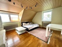 19 Ab ins Familiengl�ck ! Ein-/Zweifamilienhaus mit 3 Garagen in exclusiver Lage !
