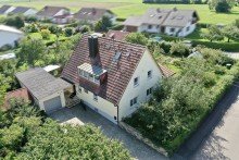 4 Ab ins Familiengl�ck ! Ein-/Zweifamilienhaus mit 3 Garagen in exclusiver Lage !