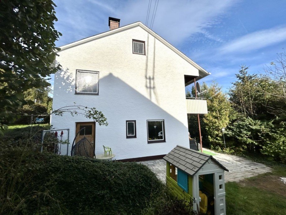 9 Haus Schnuttenbach