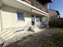 9 Ab ins Familiengl�ck! Zweifamilienhaus mit gro�em Grundst�ck in Bissingen!