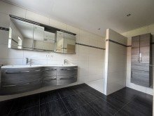 16 Ab ins Familiengl�ck ! Komplett sanierte DHH in Haunsheim !!!
