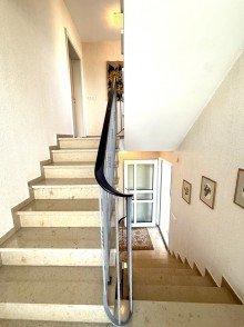 18 Ab ins Familiengl�ck! Zweifamilienhaus mit gro�em Grundst�ck in Bissingen!