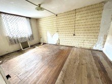10 Kleines Einfamilienhaus mitten in H�chst�dt !