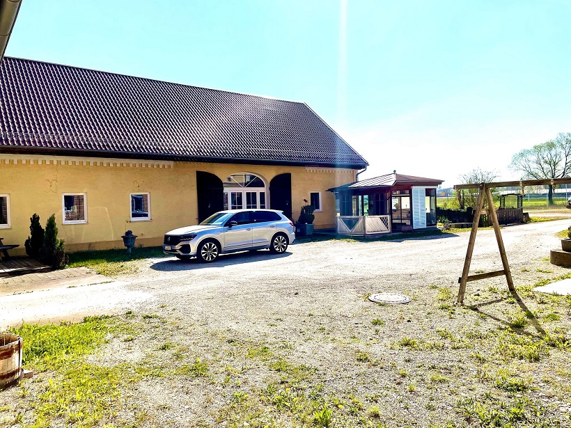 42 Haus H�chst�dt