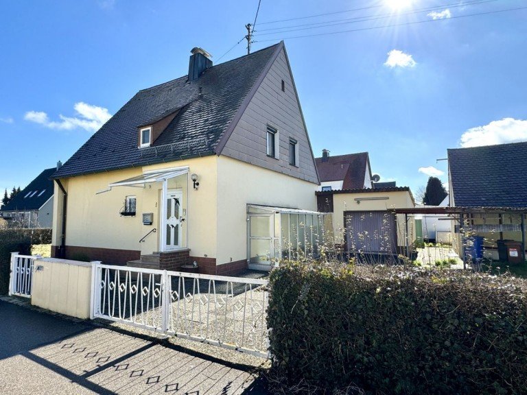 1 Gundelfingen Haus Familien aufgepasst! Variables Ein- oder Zweifamilienhaus mit Traumgrundst�ck in Gundelfingen !!!