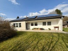 9 Einfamilienhaus mit Einliegerwohnung, Nebengeb�uden und 3600m2 Grund!