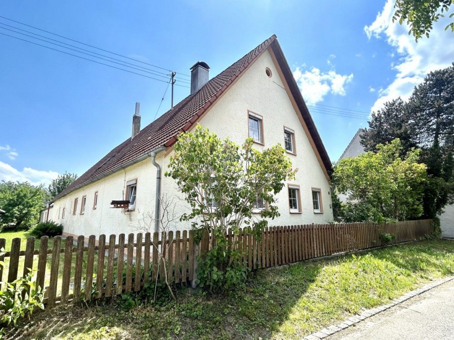 2 Einfamilienhaus Unterliezheim