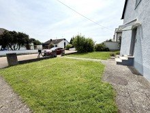 12 Volltreffer! Hier stimmen alle Parameter - Zweifamilienhaus in Wittislingen!