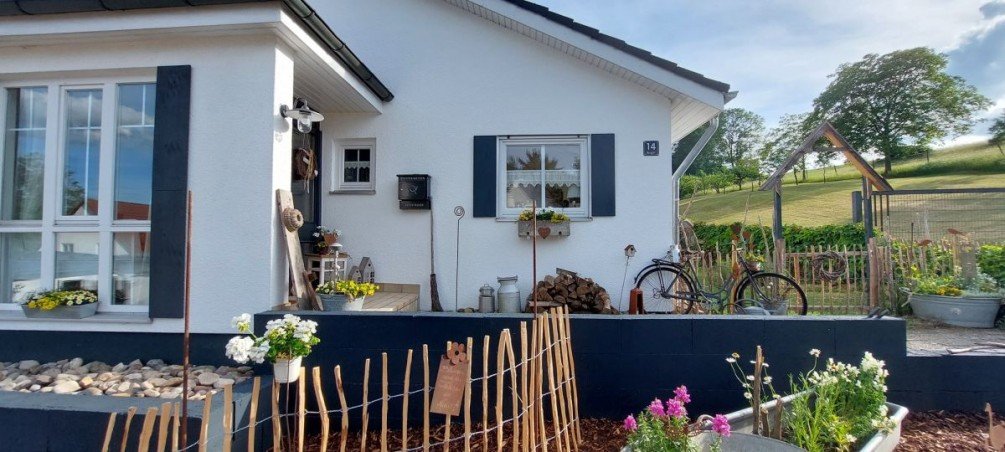 1 Einfamilienhaus Z�schingen