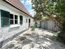 6 Kleines Einfamilienhaus mitten in H�chst�dt !