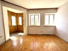 22 Wohn- u. Gesch�ftshaus direkt am Marktplatz von H�chst�dt! Absolute Best-Lage!