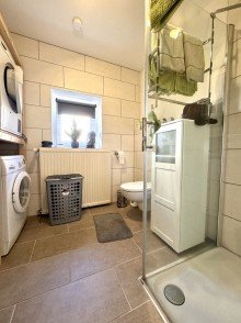15 1111m2 = 1111 M�glichkeiten! Wohn u. Gesch�ftshaus m. Halle vor den Toren Augsburgs!