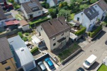 3 Wohnf�che bis unters Dach! Zweifamilienhaus in toller Lage von Giengen a. d. Brenz!