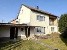 3 Ein- /Zweifamilienhaus in Traumlage von Lauingen! Gro�es Grundst�ck, 2 Garagen u. vieles mehr!