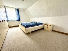 16 Wohnen, Tierhaltung u. Arbeiten an einem Ort ? Zweifamilienhaus mit XXL Grundt�ck in Haunsheim !