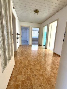 13 Familien und Pferdeliebhaber aufgepasst! Einfamilienhaus mit Stadel, Garagen und angrenzender Wiese!