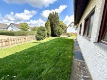 9 Liebe auf den ersten Klick! Einfamlienhaus mit Einliegerwohnung in Haunsheim!