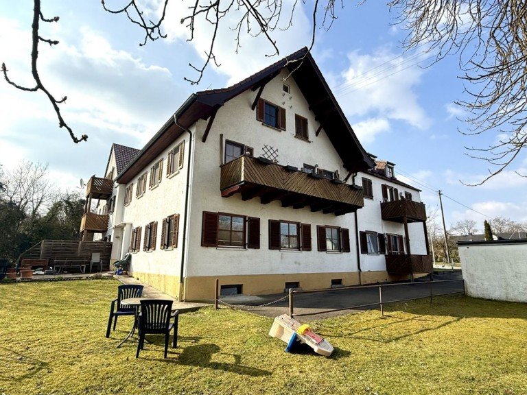 1 Offingen Etagenwohnung Sonnige u. moderne 3,5 Zimmer Wohnung mit Garage u. Stellplatz in Offingen!