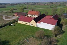 8 Herrschaftliches Anwesen in Alleinlage -ideal als Reiterhof