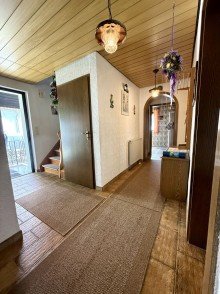 14 Attraktives Einfamilienhaus mit tollem Grundst�ck in Landshausen!