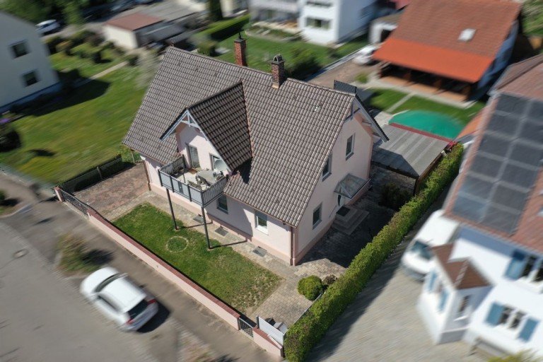 1 Dillingen Haus Attraktive Stadtvilla im Herzen von Dillingen a. Donau! Ein Zweifamilienhaus mit Flair und Charakter