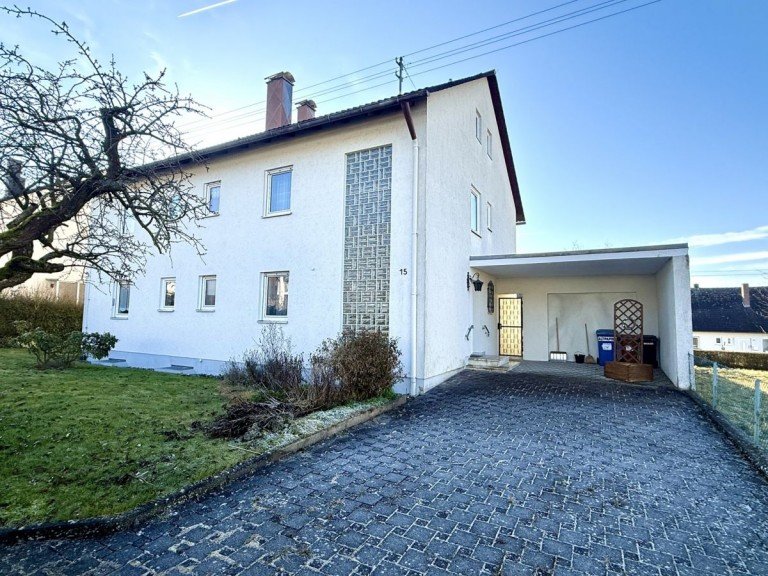 1 Bissingen Haus Ab ins Familiengl�ck! Zweifamilienhaus mit gro�em Grundst�ck in Bissingen!