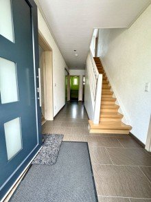 11 Ab ins Familiengl�ck ! Komplett sanierte DHH in Haunsheim !!!