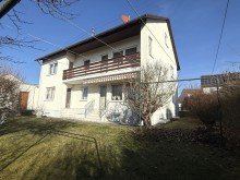 5 Ab ins Familiengl�ck! Zweifamilienhaus mit gro�em Grundst�ck in Bissingen!