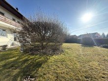 10 Ab ins Familiengl�ck! Zweifamilienhaus mit gro�em Grundst�ck in Bissingen!