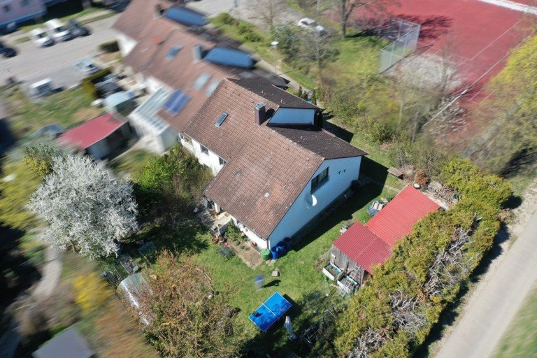1 N�rdlingen Haus Attraktives Reiheneckhaus mit gro�em Grundst�ck in bevorzugter Lage von N�rdlingen!