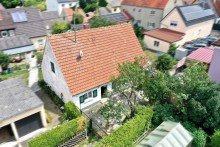 1 Kleines Einfamilienhaus mitten in H�chst�dt !