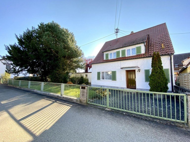 1 Gundelfingen Haus Einfamilienhaus mit m�chtig Potential und traufmhaftem Grundst�ck in Gundelfingen !!!