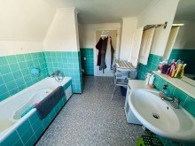 24 Ab ins Familiengl�ck ! Einfamilienhaus mit Wohlf�hlgarantie in Alerheim