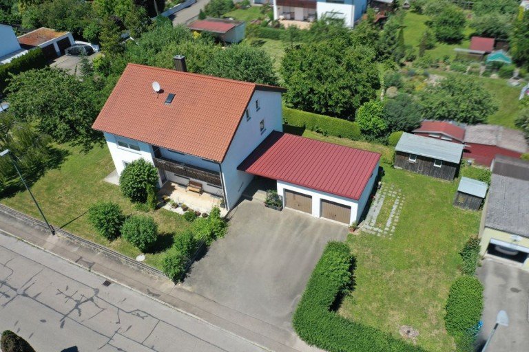 1 Lauingen Mehrfamilienhaus Jackpot! Zweifamilienhaus + Baugrund auf 1100m2 Grund in Traumlage von Lauingen!