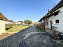10 Familien und Pferdeliebhaber aufgepasst! Einfamilienhaus mit Stadel, Garagen und angrenzender Wiese!