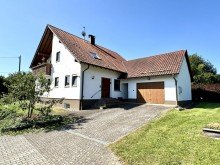4 Traumhaftes Familiendomizil in sch�ner Ortsrandlage, flexibel, modern und effizient !!!