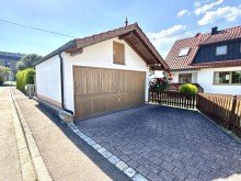 12 Traumhaftes Ein- bzw. Zweifamilienhaus in Syrgenstein! Ein Familiendomizil mit 3 Garagen